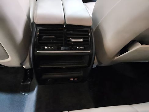 Used 2020 BMW 540i w/ M Sport Package image 27