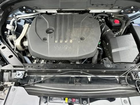 Certified 2024 Volvo XC60 B5 Ultimate w/ Climate Package AWD/4WD image 34