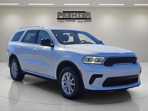 Used 2024 Dodge Durango SXT image 5
