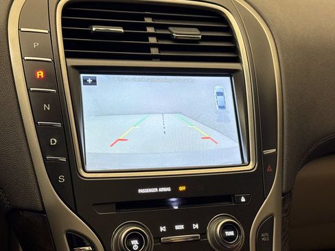 Used 2016 Lincoln MKX Reserve FWD image 24