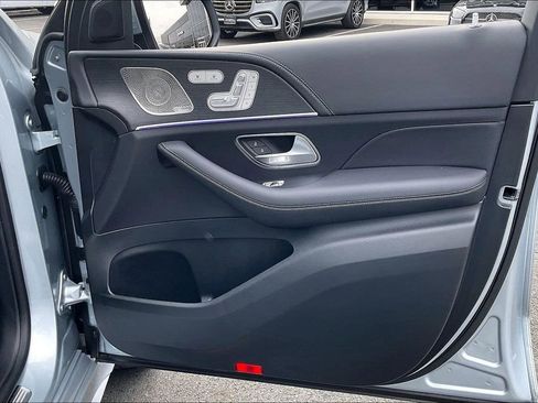 Certified 2025 Mercedes-Benz GLE 450 4MATIC image 16