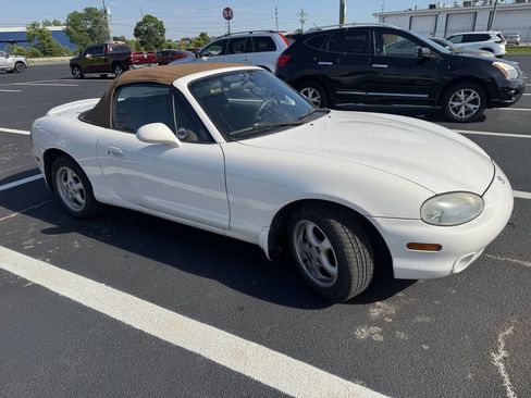 Used 2000 MAZDA MX-5 Miata RWD image 20