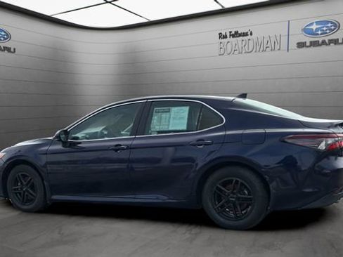 Used 2022 Toyota Camry LE image 10