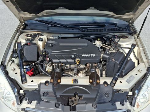 Used 2011 Chevrolet Impala LT FWD image 28