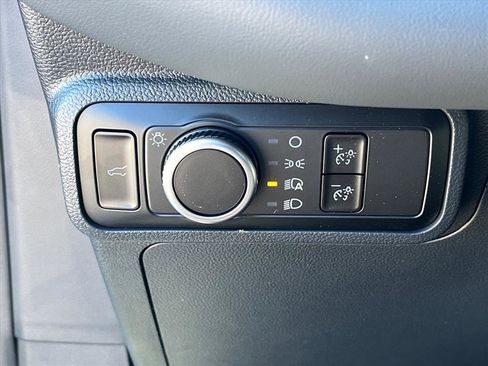 New 2026 Ford Explorer Active image 15