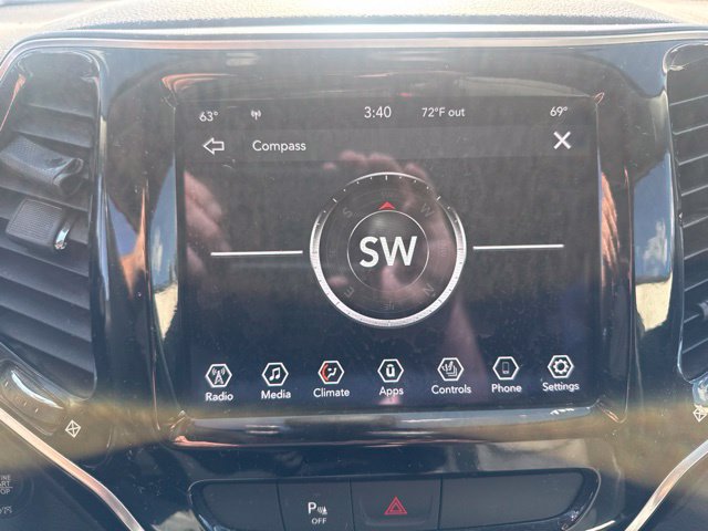 Used 2020 Jeep Cherokee Limited AWD/4WD image 14