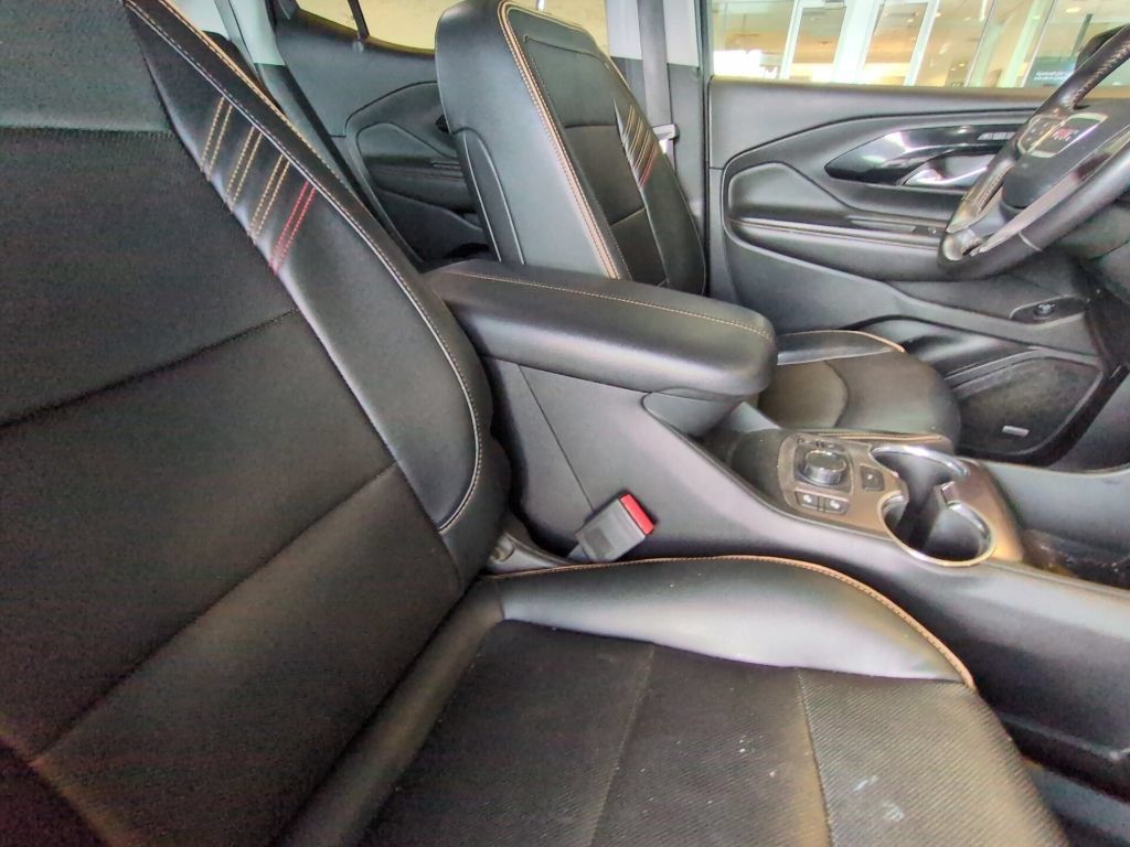 Used 2022 GMC Terrain AT4 w/ Infotainment Package II AWD/4WD image 22