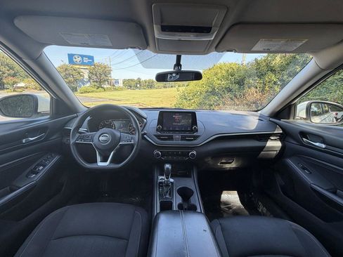 Used 2019 Nissan Altima 2.5 S FWD image 19