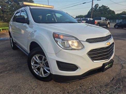 Used 2017 Chevrolet Equinox LS AWD/4WD image 67