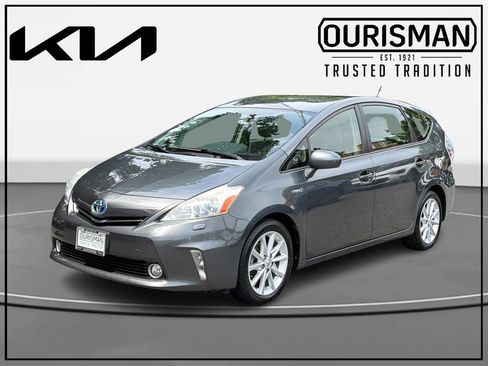 Used 2012 Toyota Prius V Five FWD image 2