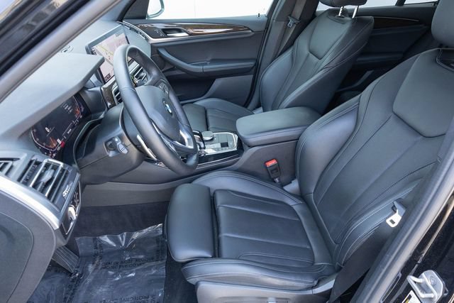 Used 2023 BMW X3 xDrive30i w/ Premium Package AWD/4WD image 2