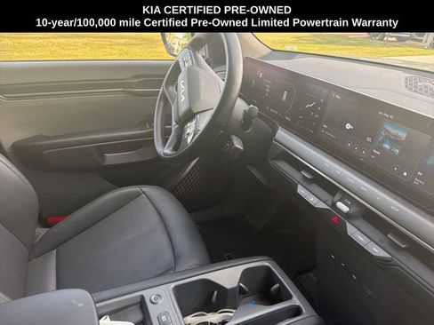 Certified 2024 Kia EV9 Light Long Range RWD image 11