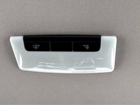 Used 2024 Nissan Altima 2.5 SV FWD image 28