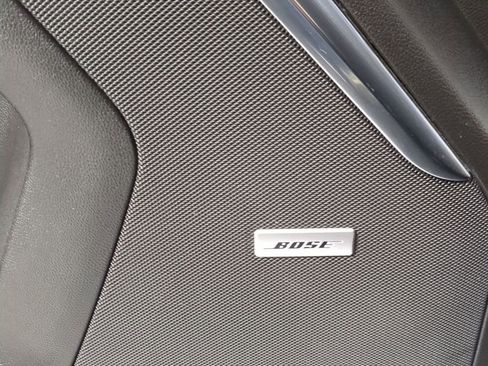 Used 2024 GMC Yukon XL Denali w/ Advanced Technology Package image 29