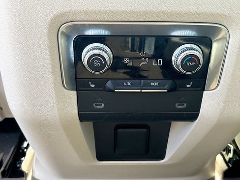 Used 2021 GMC Yukon Denali AWD/4WD image 36