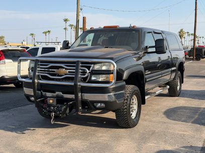 Used 2006 Chevrolet Silverado 2500 LT w/ Heavy-Duty Power Package