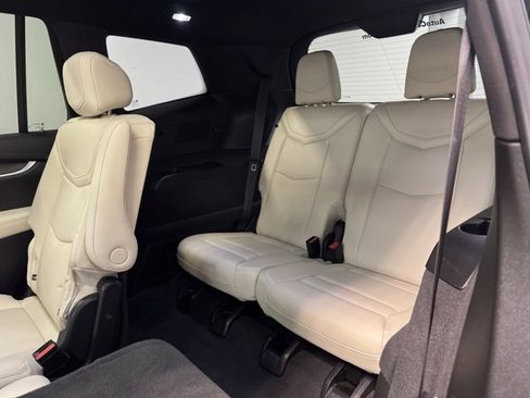 Used 2023 Cadillac XT6 Sport image 31