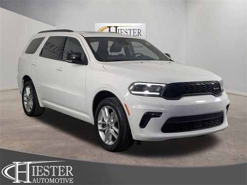 Used 2023 Dodge Durango GT image 1