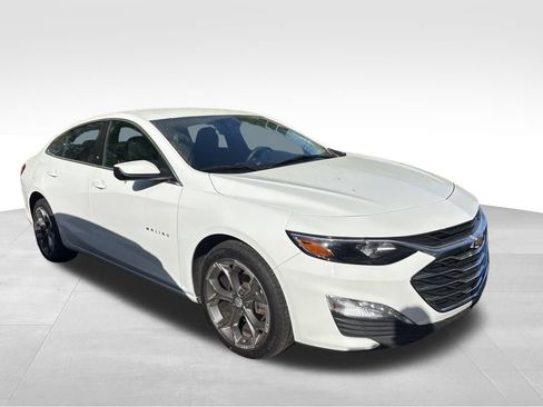 Used 2024 Chevrolet Malibu LT FWD image 4
