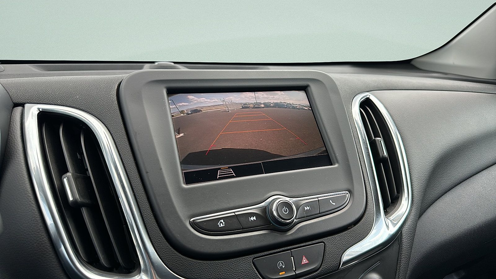 Used 2024 Chevrolet Equinox LT AWD/4WD image 16