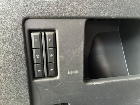Used 2024 Ford Expedition Limited RWD image 36