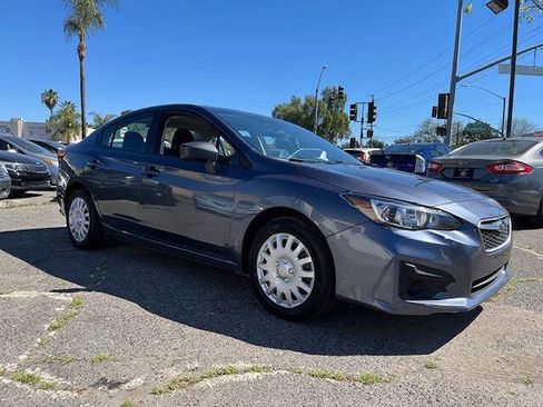 Used 2017 Subaru Impreza 2.0i image 2