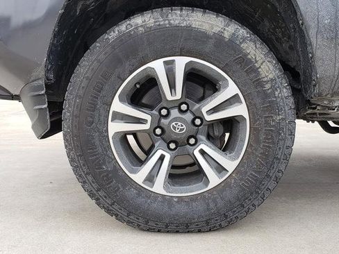 Used 2020 Toyota Tacoma SR image 28