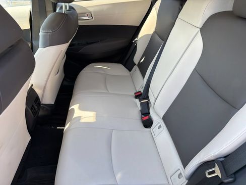 Used 2022 Toyota Corolla Cross XLE AWD/4WD image 11
