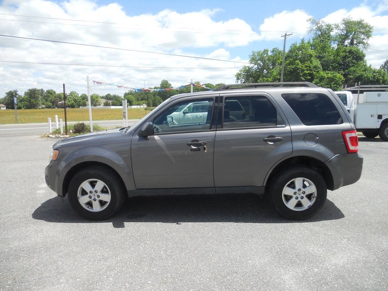 Used 2011 Ford Escape XLT w/ 202A Rapid Spec Order Code FWD image 11