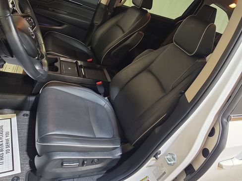 Certified 2025 Honda Odyssey Touring image 13