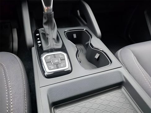 New 2026 Nissan Frontier SV image 27