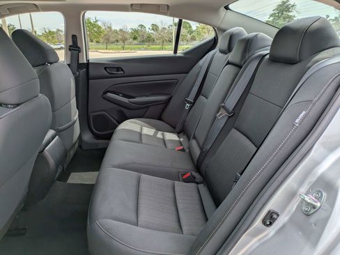 Used 2023 Nissan Altima 2.5 SV w/ SV Premium Package FWD image 13