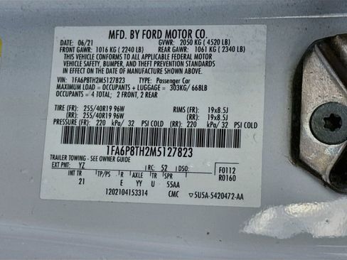 Used 2021 Ford Mustang Coupe w/ Equipment Group 101A RWD image 29