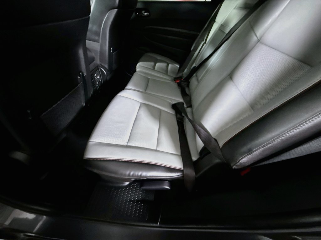 Used 2023 Dodge Durango R/T w/ Tow 'N Go Package AWD/4WD image 29
