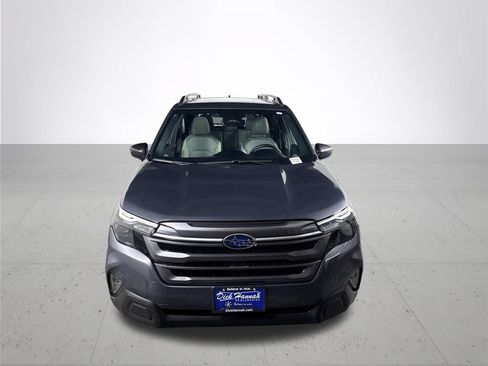 Certified 2025 Subaru Forester Premium AWD/4WD image 3