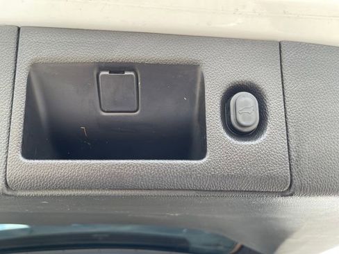 Used 2015 GMC Yukon SLE w/ Convenience Package image 31