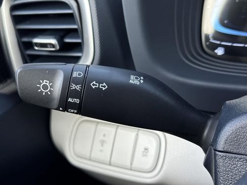 New 2026 Hyundai Venue SEL image 32