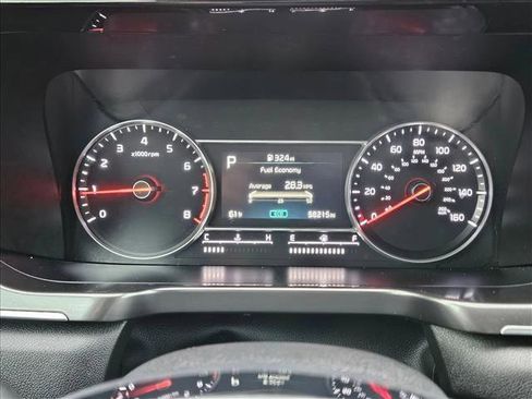 Used 2022 Kia Sorento LX image 12