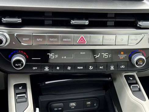 New 2025 Kia Telluride S image 26