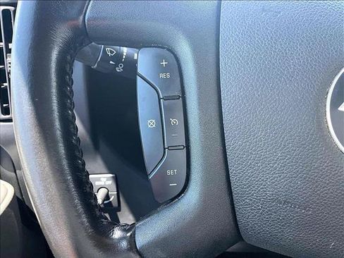 Used 2023 Chevrolet Express 2500 w/ Driver Convenience Package RWD image 20