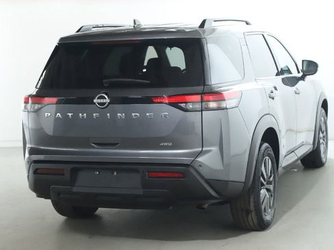 Certified 2025 Nissan Pathfinder SV image 50