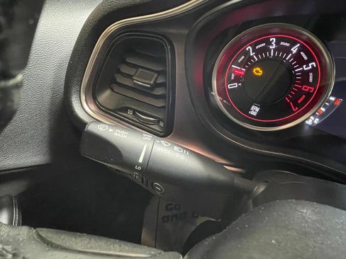 Used 2018 Dodge Challenger R/T RWD image 26