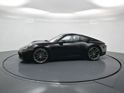 Used 2021 Porsche 911 Carrera image 2