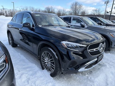 Used 2026 Mercedes-Benz GLC 300 4MATIC image 2