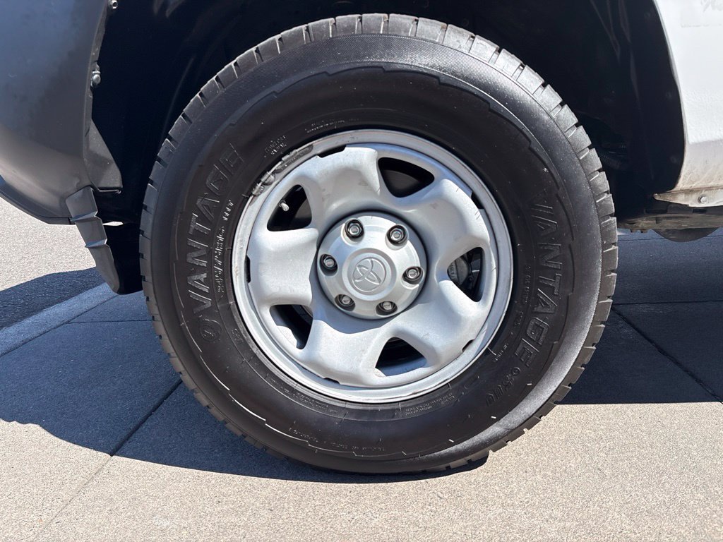 Used 2022 Toyota Tacoma SR RWD image 11
