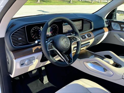 New 2026 Mercedes-Benz GLE 450 4MATIC image 9