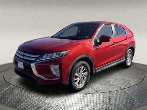 Used 2018 Mitsubishi Eclipse Cross ES image 3