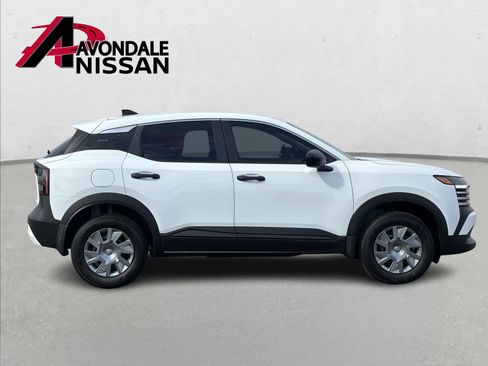 New 2026 Nissan Kicks S image 8