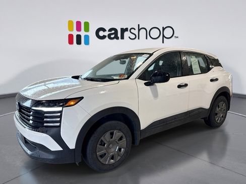 Used 2025 Nissan Kicks S AWD/4WD image 1