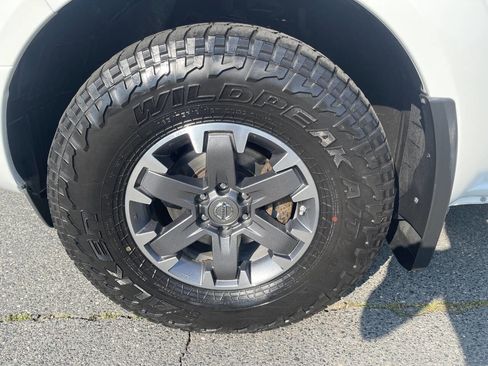 Used 2016 Nissan Frontier PRO-4X w/ Pro-4x Luxury Package image 10